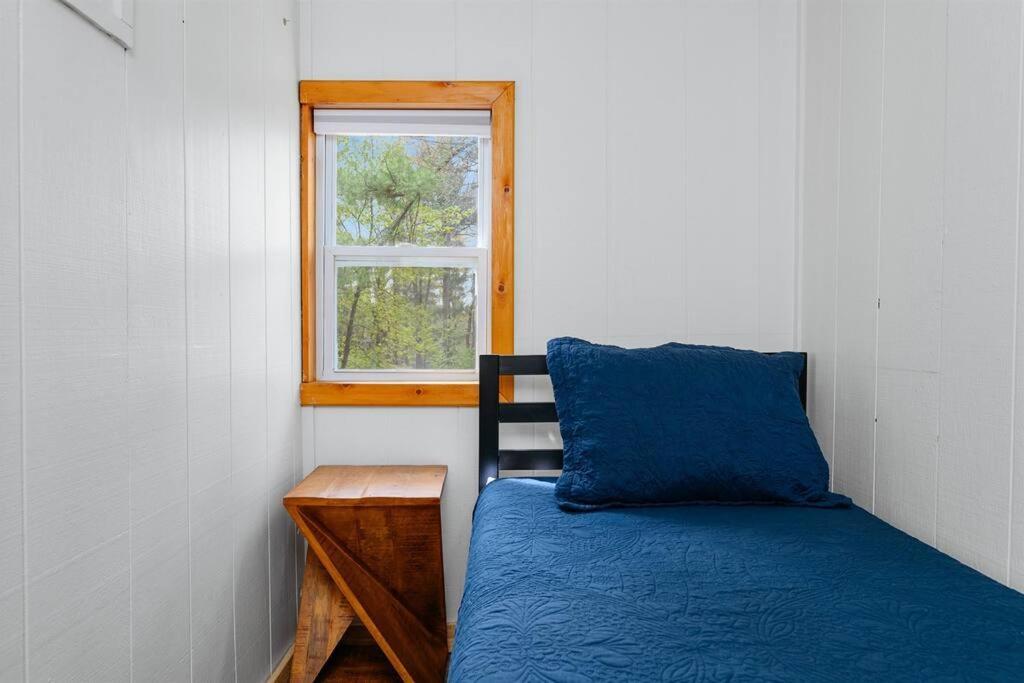 Cozy Cottage On Arbutus Lake 特拉弗斯城 外观 照片